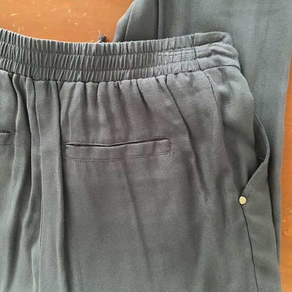 Drawstring pants - Picture 4 of 8